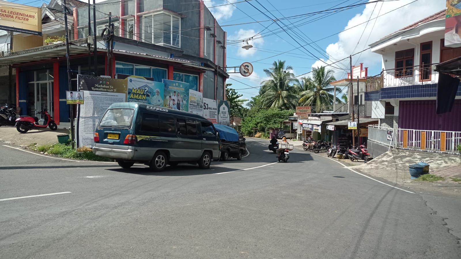 Angkutan Umum Trenggalek Sepi Penumpang, Sopir Beralih Angkut Barang