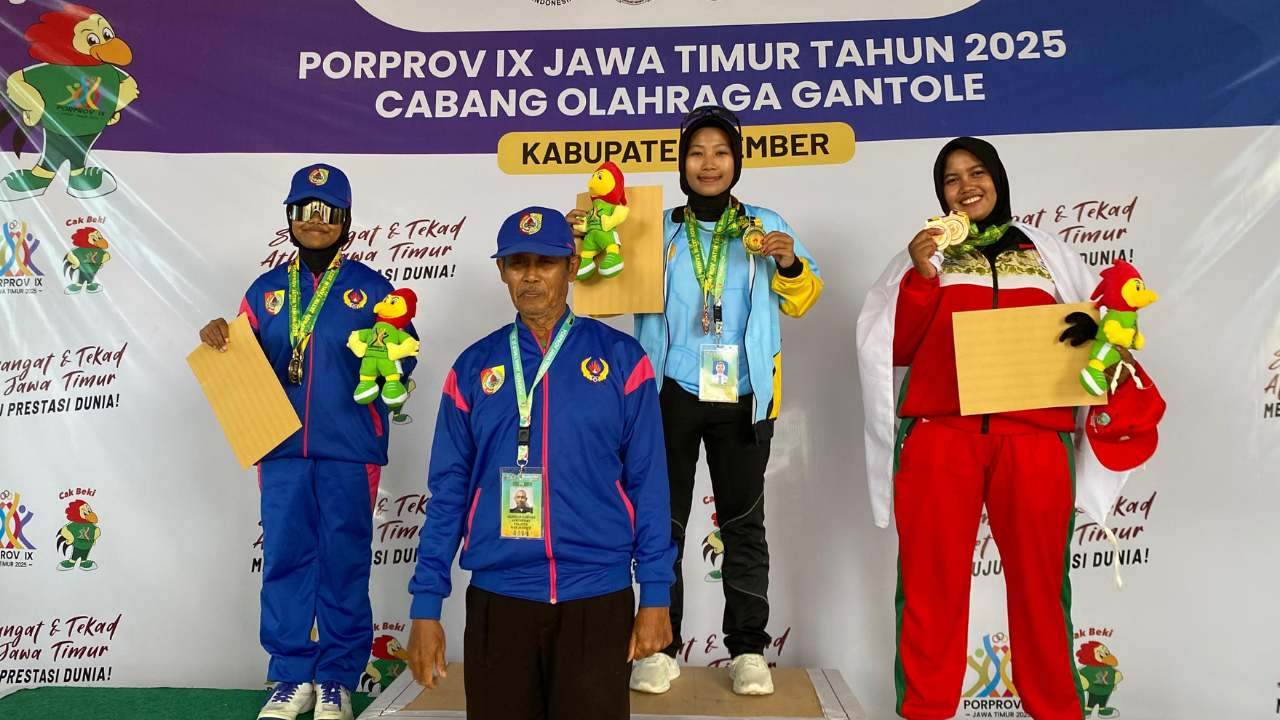 Sempat Ditolak, Atlet Gantole Trenggalek Bungkam Keraguan KONI dengan Medali Emas