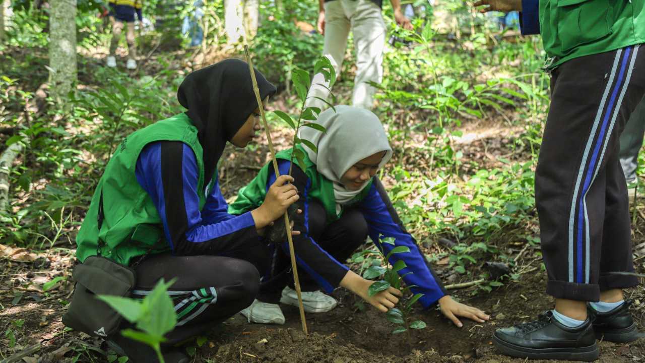 Ajak Pelajar Cinta Lingkungan, Festival Edukasi Lingkungan Jadi Terobosan di Trenggalek