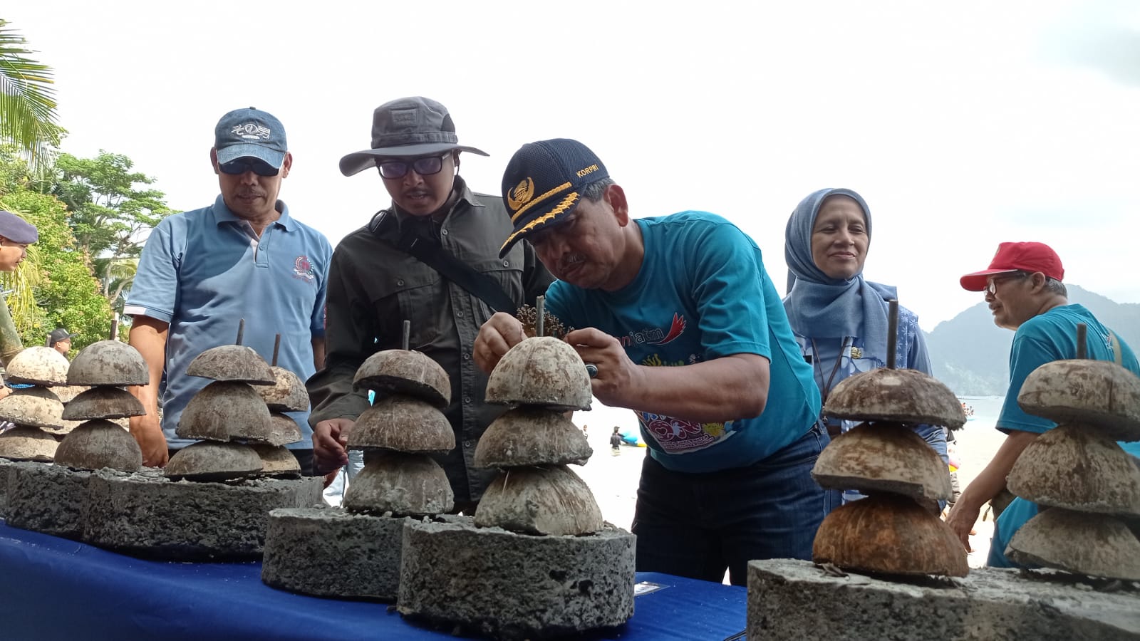 Muf On 2025: Trenggalek Tanam 200 Terumbu Karang di Pantai Mutiara