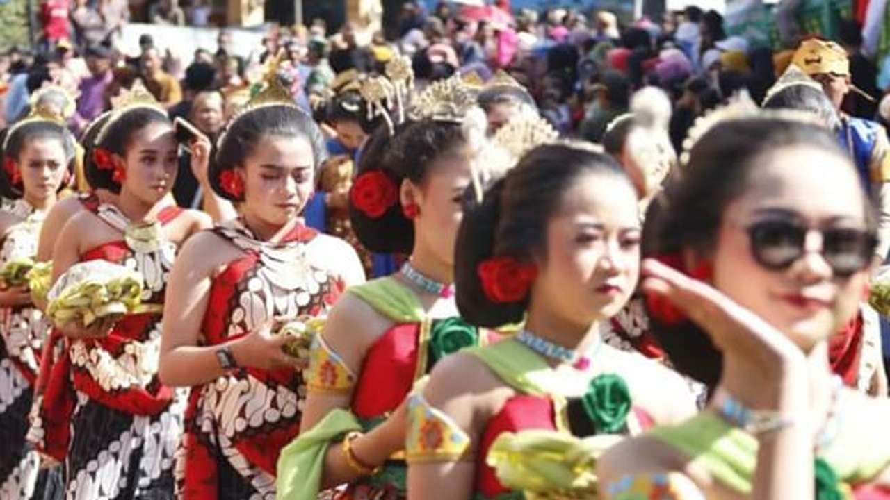 Iuran Sekolah PHBN Karnaval Trenggalek Potensi Pro-Kontra: Asal Tak Memberatkan