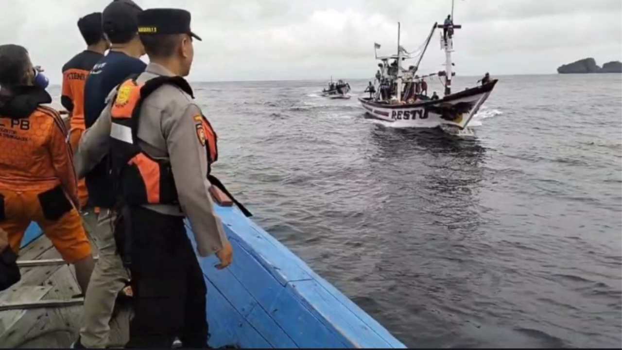 Operasi SAR Hari Terakhir di Trenggalek: 6 ABK Kapal Jember Masih Belum Ditemukan