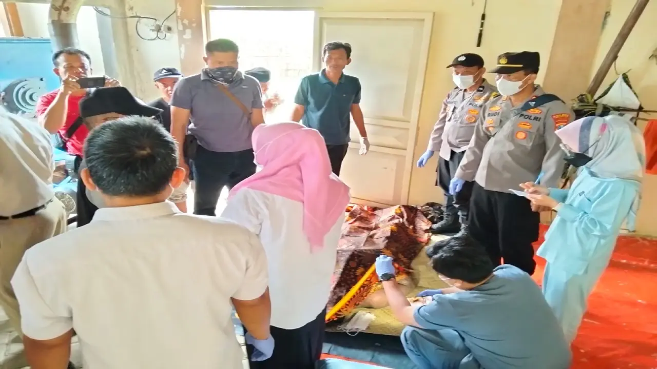 Kepala Gudang Ditemukan Tewas Mengapung di Kolam Limbah Pengelolaan Plastik di Trenggalek