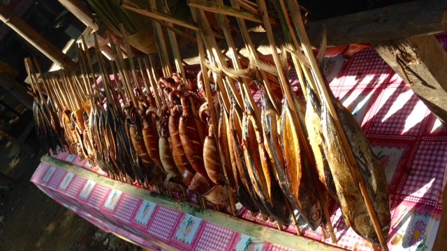 kuliner-pantai-pasir-putih-trenggalek.jpeg