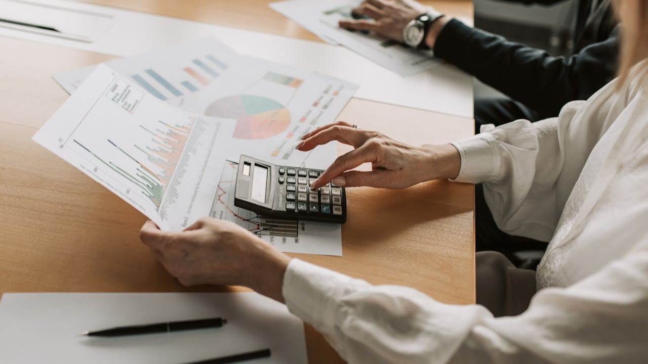 Faktor-Faktor yang Mempengaruhi Keputusan Investasi