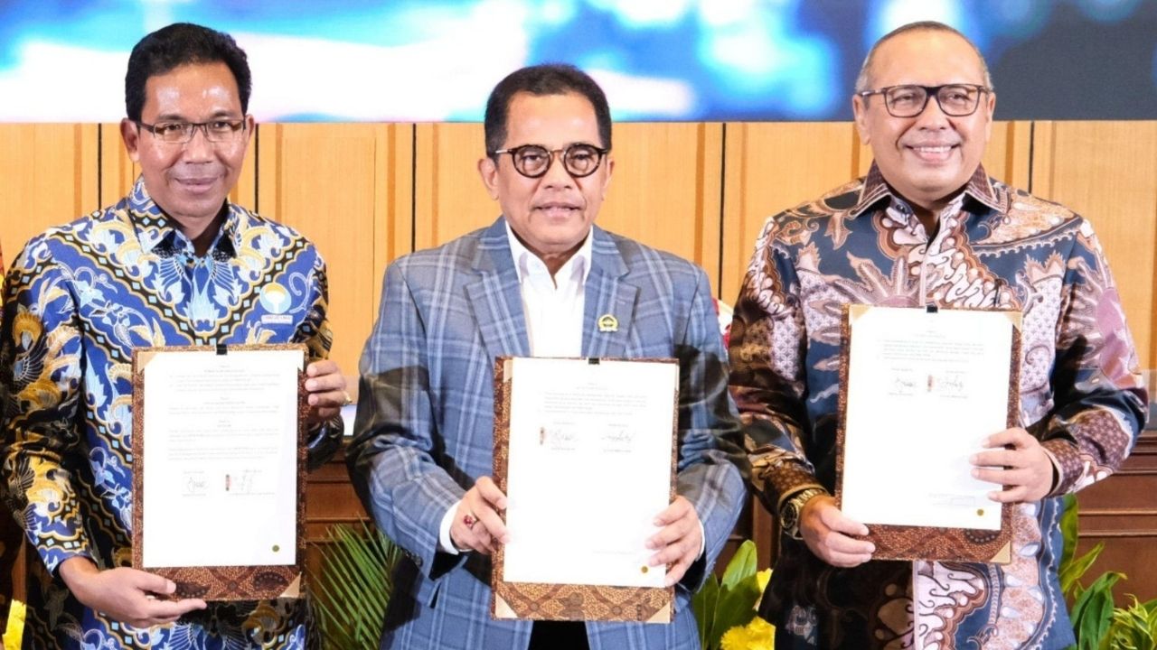 Sekjen Kementerian ATR/BPN Tandatangani Nota Kesepahaman dengan DPR RI