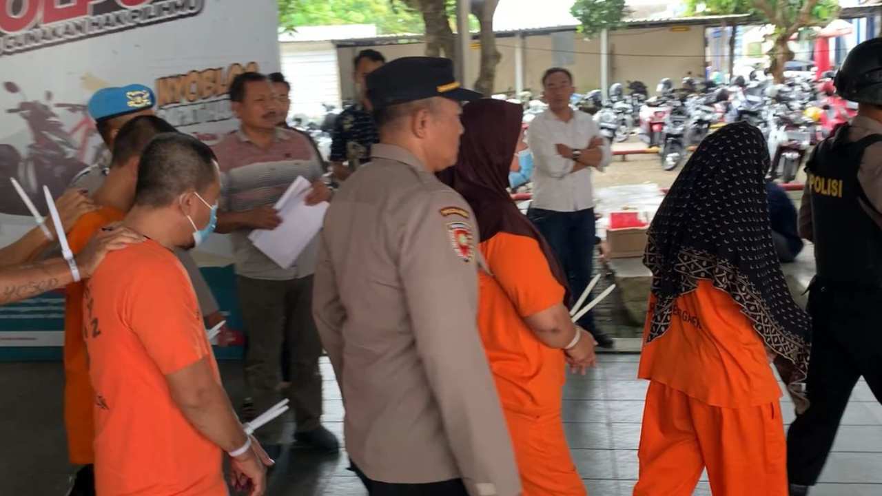 Tawarkan 200 Ribu Sekali Main, Mucikari Beroperasi di Hotel Widowati Trenggalek Keciduk