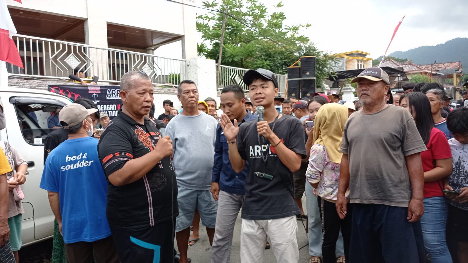Aksi Susulan Koperasi Madani Trenggalek Batal, Anggota Tunggu Janji Pencairan Tabungan