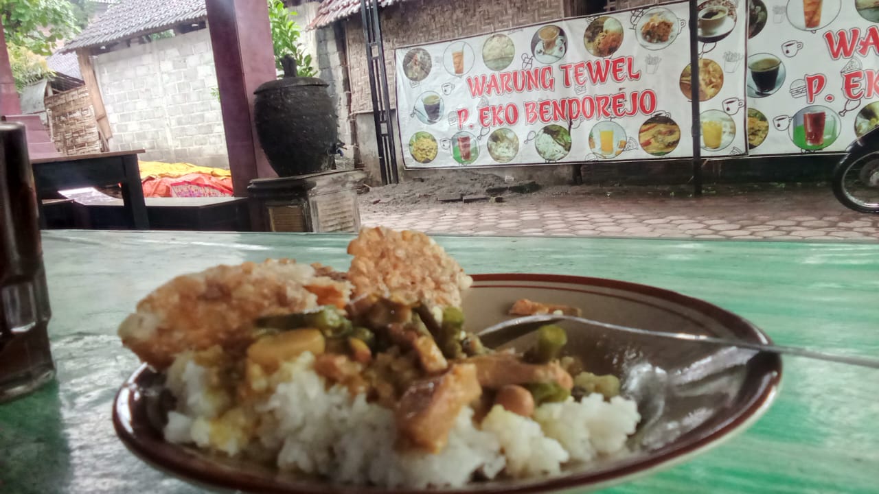 Nasi Tewel Pak Eko Trenggalek, Warisan Kuliner Ndeso yang Tetap Eksis di Tengah Sepinya Pembeli