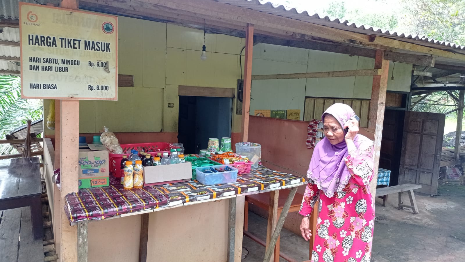 Pedagang Bertahan di Tengah Sepinya Wisata Goa Ngerit, Harap Ramai Kembali