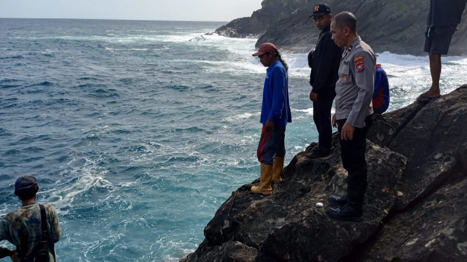 Laka Laut Trenggalek, Pemancing Pereng di Watulimo Hilang Terseret Ombak