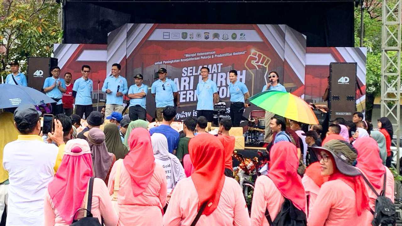 Tak Mau Terjebak Kenaikan Upah, Bupati Trenggalek Prioritaskan Lapangan Kerja di Hari Buruh 2025