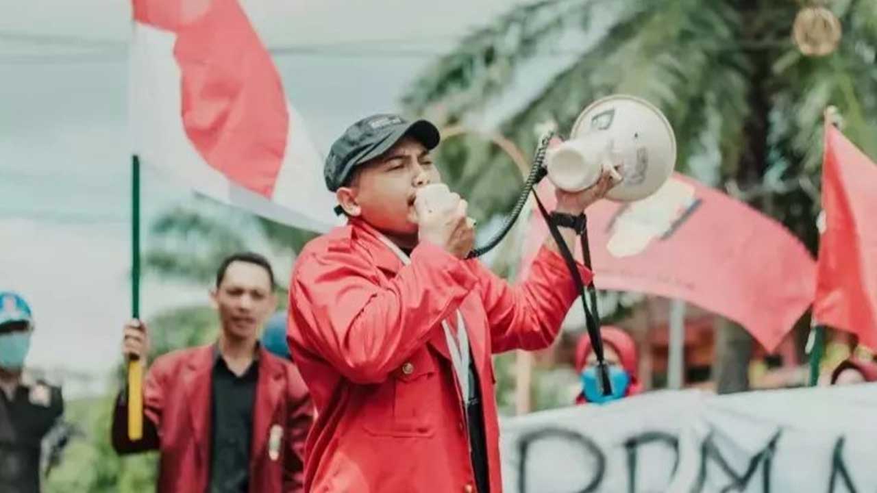 GMNI Trenggalek Kecam Pengkhianatan Konstitusi: DPR Kangkangi Putusan MK