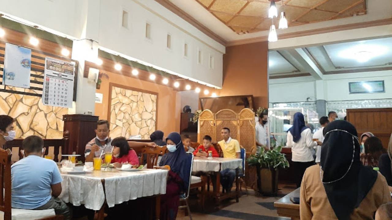 rumah-makan-mekar-sari