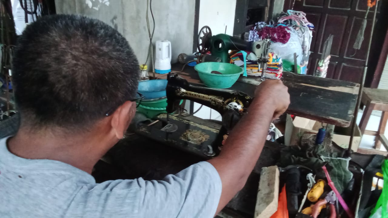 servis-penjahit-di-trenggalek.jpg