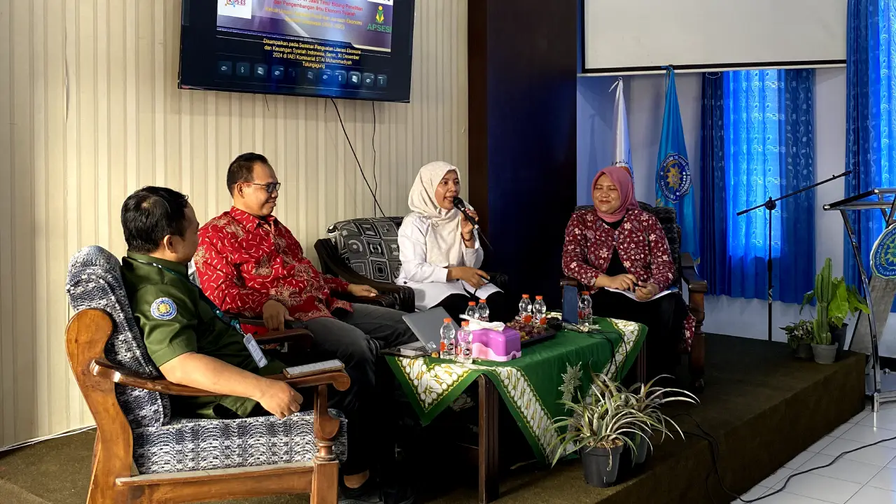 Seminar Nasional STAIM Tulungagung: Pentingnya Literasi Ekonomi dan Keuangan Syariah