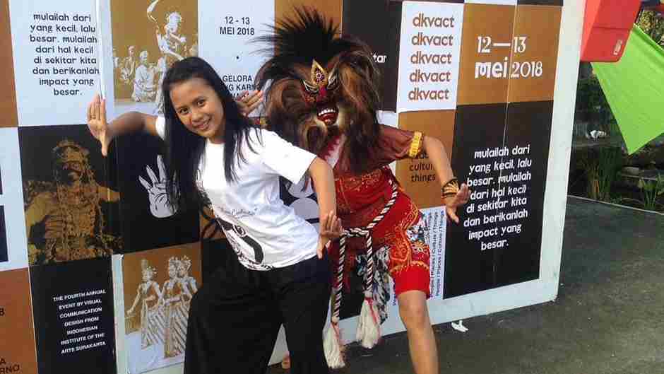 tantri-guru-seni-trenggalek-yang-menggelora_11zon.jpg