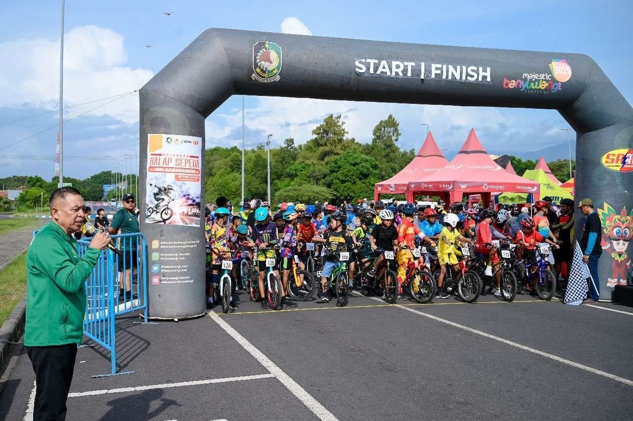 Ratusan Pembalap Ramaikan Kejurkab Balap Sepeda Banyuwangi 2025 Pembalap Balap Sepeda di Kejurkab Banyuwangi 2025
