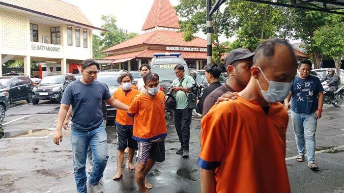 Polisi mengamankan empat pelaku penganiayaan di Banyuwangi