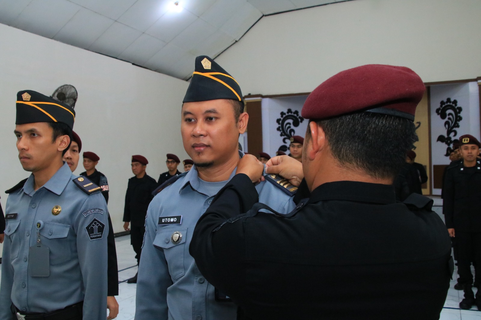 Enam Pegawai Lapas Banyuwangi Naik Pangkat, Ini Pesan Kalapas Pelantikan enam pegawai Lembaga Pemasyarakatan (Lapas) Kelas IIA Banyuwangi