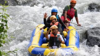 Sungai Badeng: "Swiss-nya Banyuwangi" yang Memikat, Rafting Seru di Kaki Gunung Raung Sungai Badeng, Rafting Seru di Kaki Gunung Raung