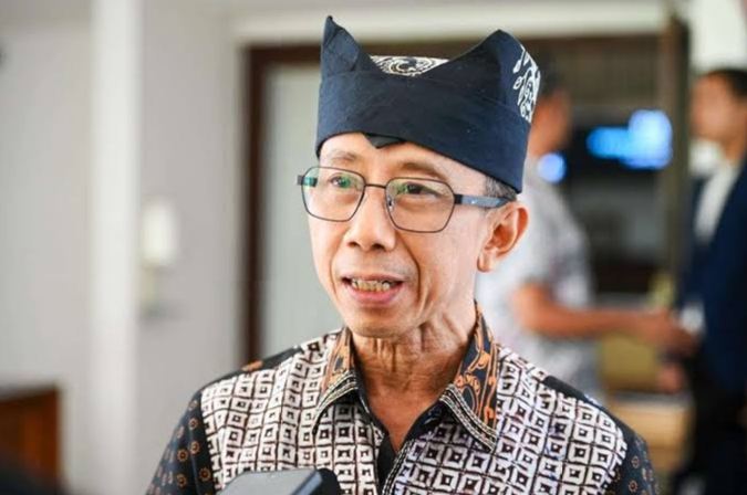 Plh Sekda Tegaskan Tarif PBB-P2 Banyuwangi Tidak Naik Pelaksana Harian (Plh) Sekretaris Daerah Banyuwangi, Dr. Ir. Guntur Priambodo, MM,