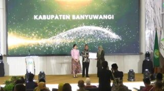 Banyuwangi Kembali Raih KLA Kategori Nindya dari Kemen PPPA Banyuwangi Kembali Raih KLA Kategori Nindya dari Kemen PPPA