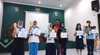 Minim Dukungan PMI, PMR SMPN 1 Jember Raih Juara Umum AKSI BAGASKARA 2025 ajang AKSI BAGASKARA 2025 yang digelar di SMA Muhammadiyah 03 Jember