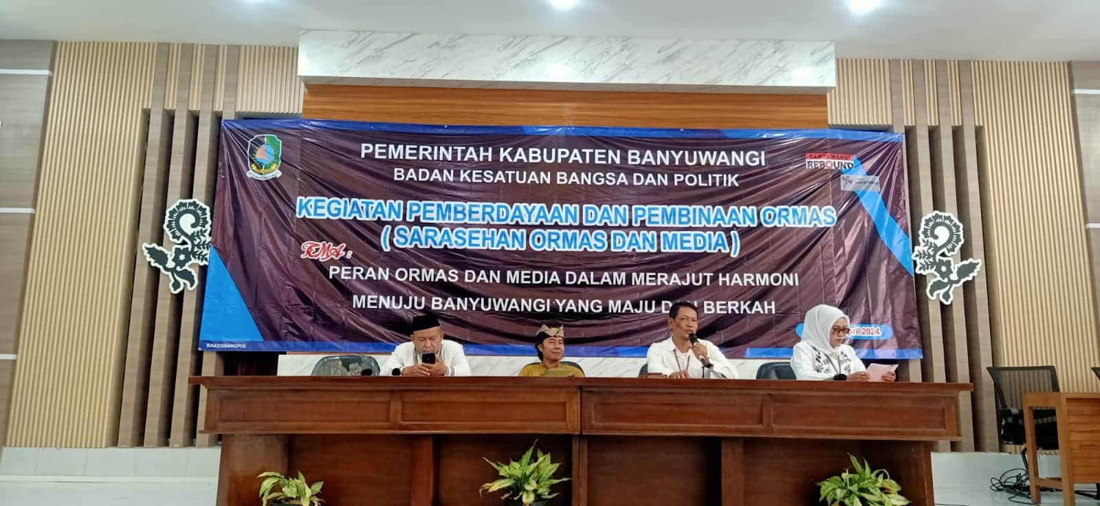 Bakesbangpol Banyuwangi Adakan Kegiatan Sinergi Ormas dan Media Bakesbangpol Banyuwangi Adakan Kegiatan Sinergi Ormas dan Media