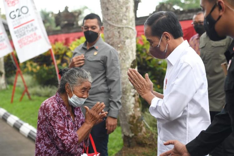 Wajah Senang Warga Tampaksiring, Gianyar Bali saat bertemu Presiden Joko Widodo