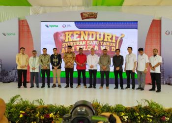 Acara kenduri syukuran satu tahun alih kelola WK B yang berlangsung di halaman gedung serba guna komplek perumahan PAG, Muara Satu, Kota Lhokseumawe, Kamis (26/5/2022).
