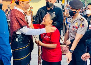 Presiden Joko Widodo saat Menyapa Warga Ende - NTT