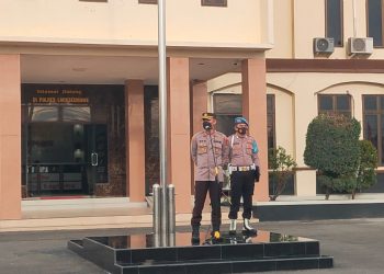Kapolres Lhokseumawe AKBP Eko Hartanto, S.I.K, M.H memimpin apel pagi untuk memberikan arahan kepada personil jelang Pindah Tugas