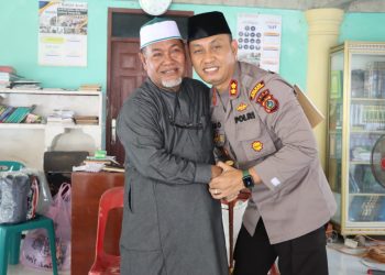 Kapolres Lhokseumawe AKBP Eko Hartanto, S.I.K, M.H bersilaturahmi dengan Tgk Nuruddin atau yang lebih dikenal Abati Buloh di Pondok Pendidikan Islam Darul Ulum