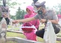 Kapolres Lhokseumawe AKBP Eko Hartanto beserta Rombongan mengikuti upacara ziarah dan tabur bunga di Taman Makam Pahlawan (TMP) Blang Panyang, Kecamatan Muara Satu, Kota Lhokseumawe