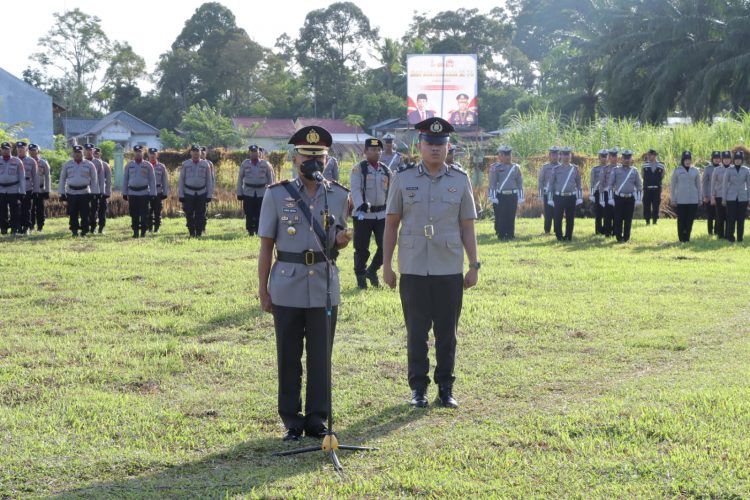 Polres Aceh Tamiang menggelar upacara ziarah dan tabur bunga di Taman Makam Pahlawan Johar yang Dipimpin Langsung Kapolres Aceh Tamiang