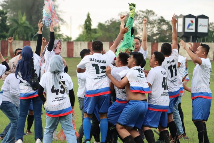 Polantas Polres Lhokseumawe menjadi Juara pada turnamen bola kaki Kapolres Cup II Polres Lhokseumawe
