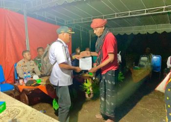 Gelar Forum Adat Dualisme Pemberlakuan Adat di kampung Aekutu antara Inosensius Gelu, Cs (Ngadhu Bhaga) dengan Klemes Lobo, Cs (Peo, Jara Yenda)