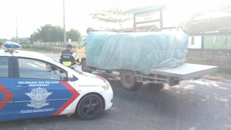 Anggota Sat Lantas Polres Bangka Barat, Polda Babel rutin melakukan kegiatan Patroli Selektif pada daerah rawan laka