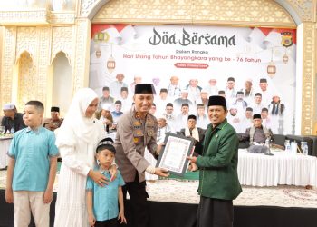Polres Lhokseumawe menggelar Doa bersama dalam rangka memperingati hari Bhayangkara ke 76