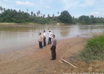 Tim Satreskrim Polres Kuansing dan Polsek Kuantan Tengah terjun langsung ke lokasi yang informasikan terdapat aktifitas PETI