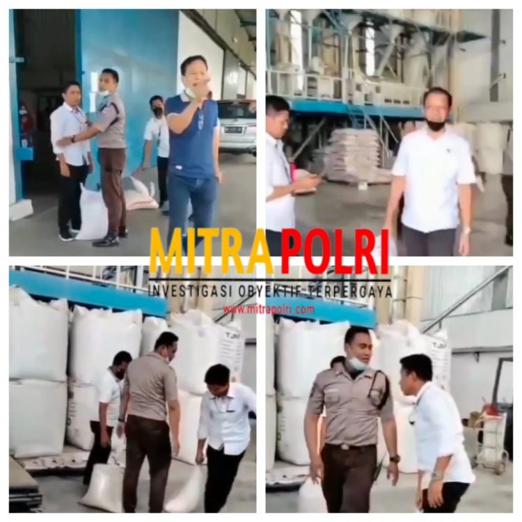 Penyidik Ditreskrimsus Polda Sumut melakukan penyelidikan dan mengambil sampel beras di Kilang Padi Tani Jaya, Deliserdang - Sumut