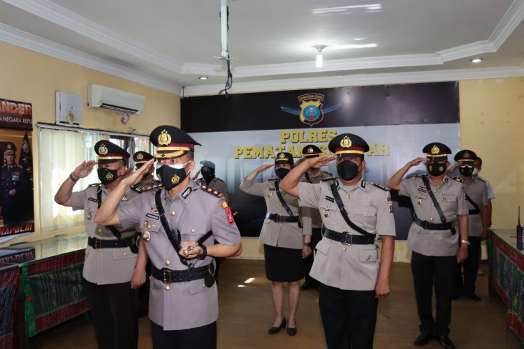 Polres Pematangsiantar Ikuti upacara Pensucian Pataka Polda Sumut Satya Bhakti Jaya via Zoom Meeting di Mapolres Pematangsiantar - Sumut