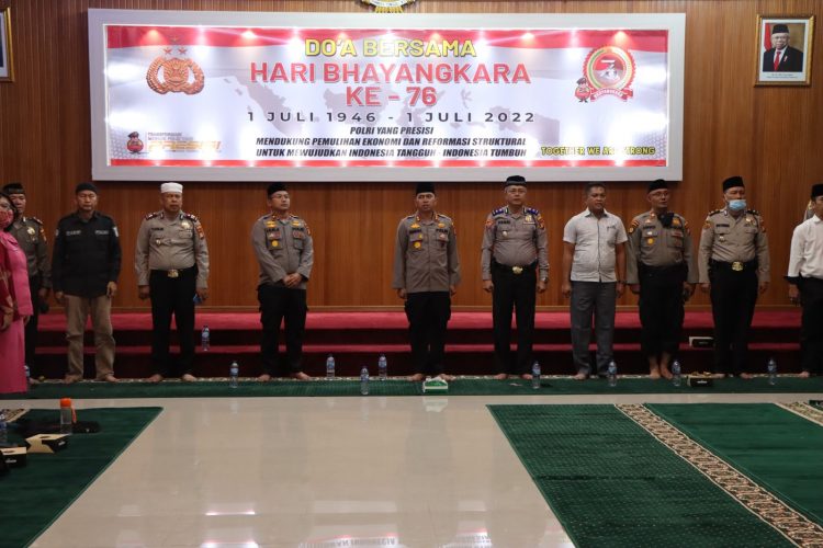 Polres Kuantan Singingi Ikuti Acara Doa Bersama Lintas Agama secara virtual yang Dipimpin Kapolri di Mabes Polri