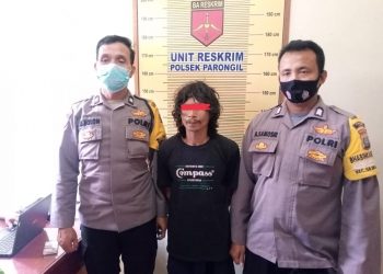 Pelaku penikaman terhadap adik kandungnya yang berhasil diamankan Unit Reskrim Polsek Parongil Polres Dairi