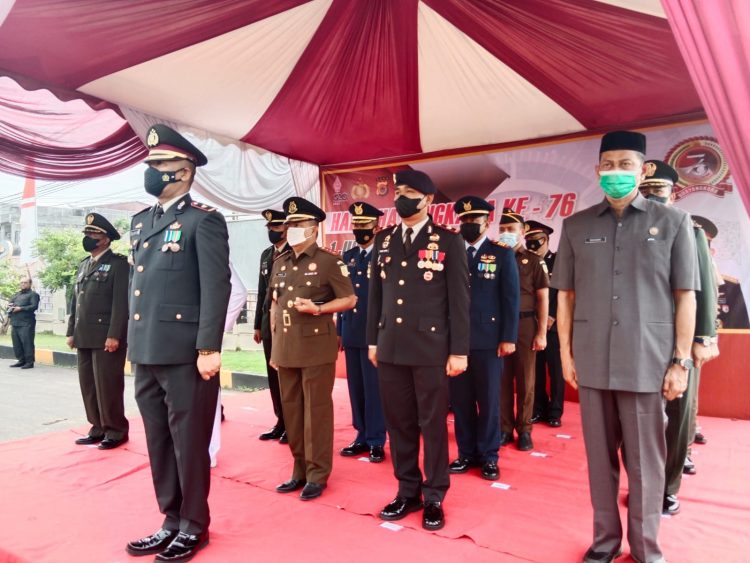 Upacara Hari Bhayangkara ke-76 di Lapangan Satya Haprabu Polres Lhokseumawe
