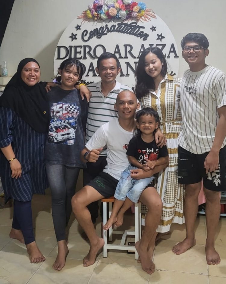 Keluarga Tony Antony Damanik dan Rahmadani Anggreni
