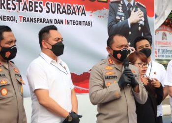 Konferensi Pers Polrestabes Surabaya