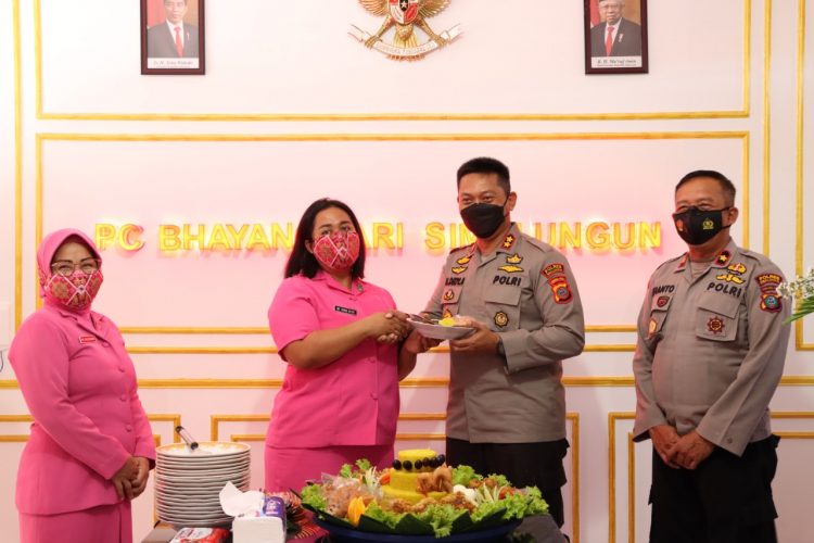 Kapolres Simalungun meresmikan Renovasi Kantor Bhayangkari Cabang Simalungun
