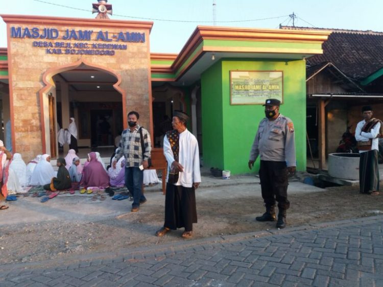 Pam giat Shaolat Ied di Desa Beji Kecamatan Kedewan, Minggu (10/07/22)